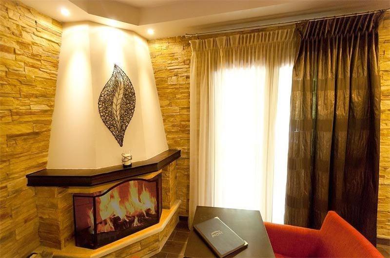Nostos Hotel Káto Loutrákion Cameră foto