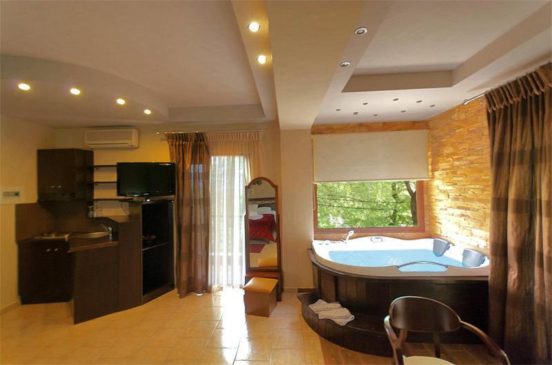 Nostos Hotel Káto Loutrákion Cameră foto