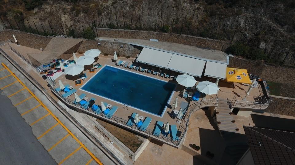 Nostos Hotel Káto Loutrákion Exterior foto